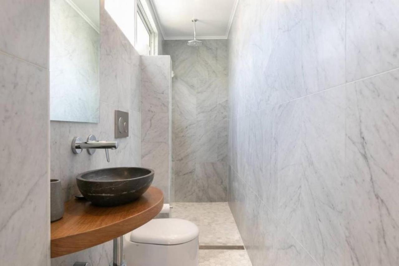 Upscale Cliffside Studio With Ocean Views North Bondi Sydney Zewnętrze zdjęcie