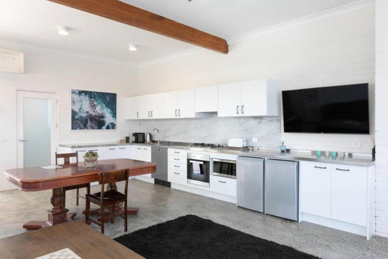 Upscale Cliffside Studio With Ocean Views North Bondi Sydney Zewnętrze zdjęcie
