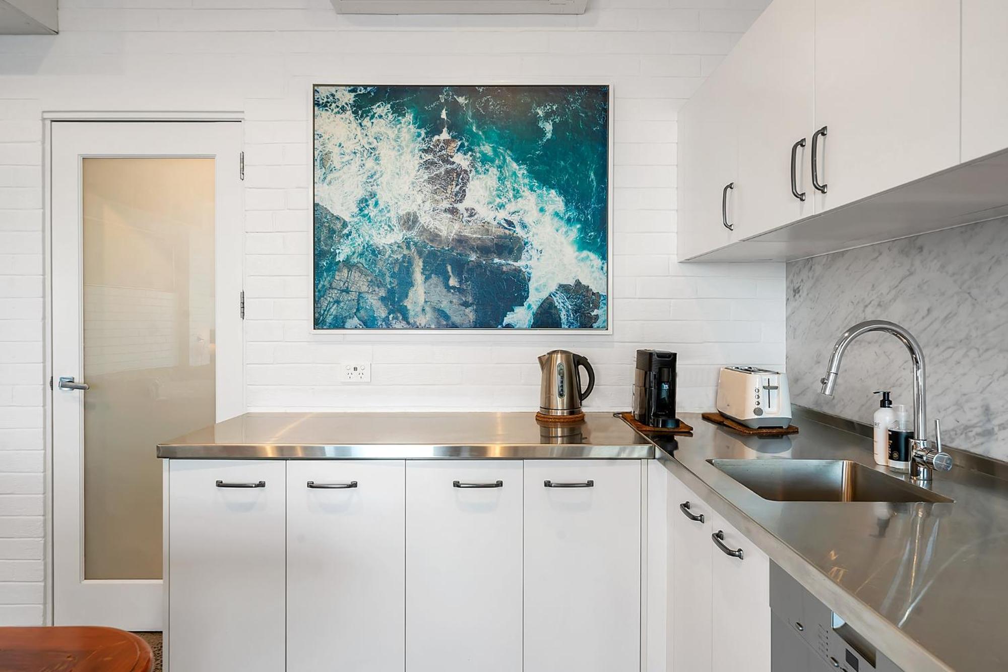 Upscale Cliffside Studio With Ocean Views North Bondi Sydney Zewnętrze zdjęcie