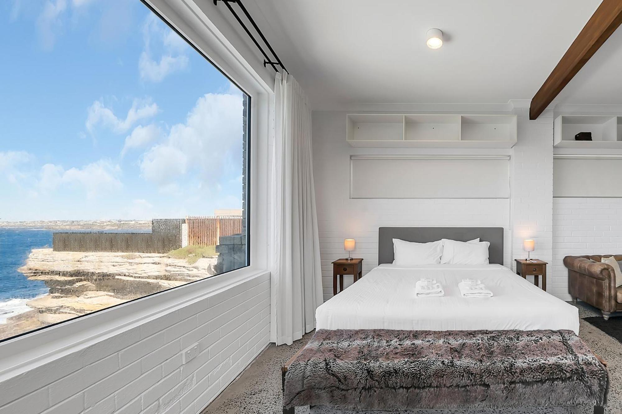 Upscale Cliffside Studio With Ocean Views North Bondi Sydney Zewnętrze zdjęcie